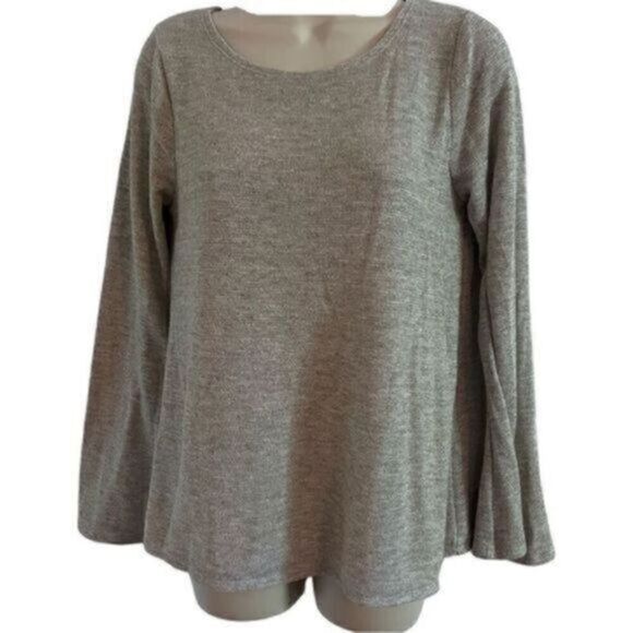 Abercrombie and Fitch Gray Sweater. Loose. Open Back. Size small - Picture 1 of 5